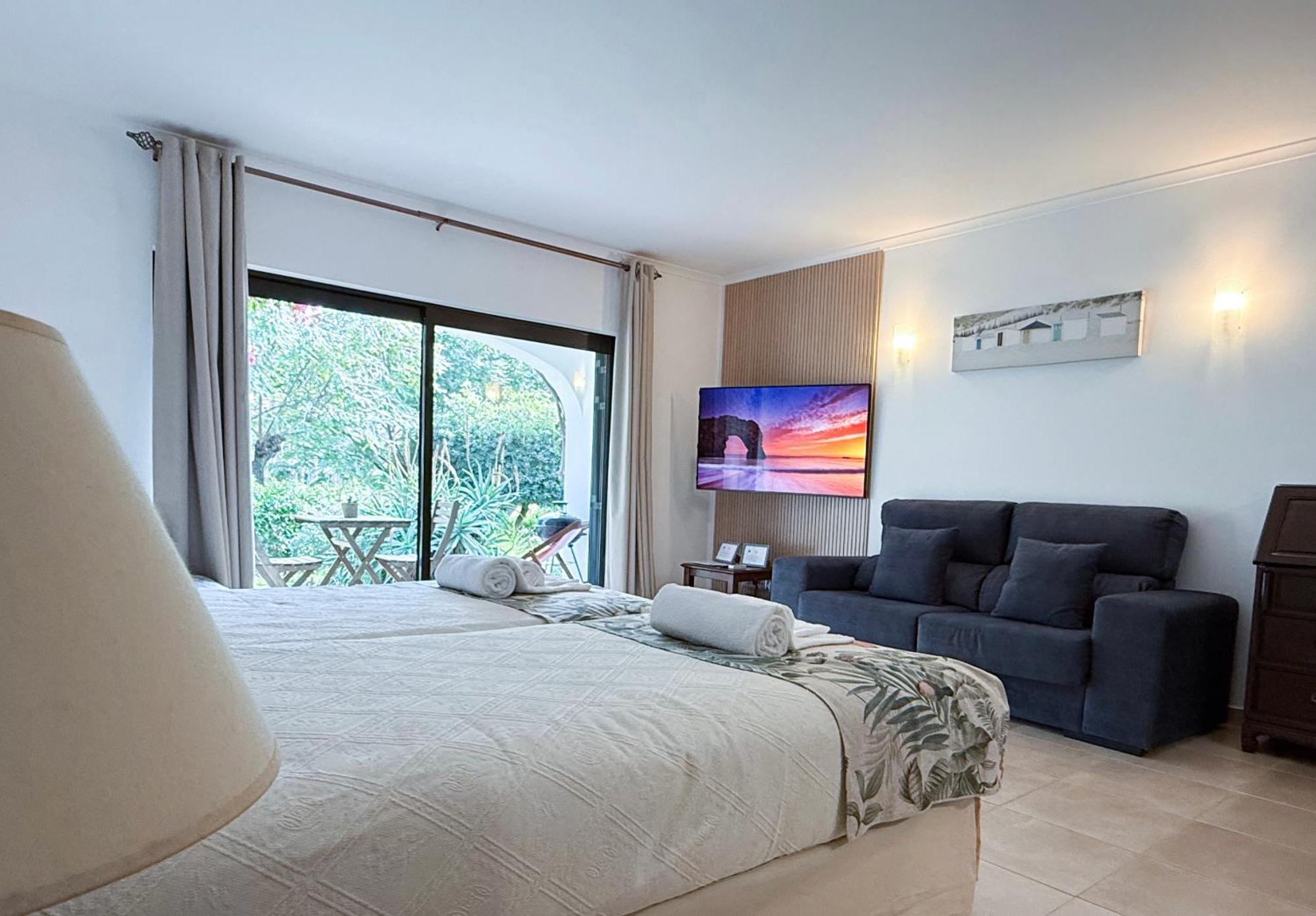 Coastal Retreat With Pool And Beach Access By Drago Rentals Albufeira Dış mekan fotoğraf