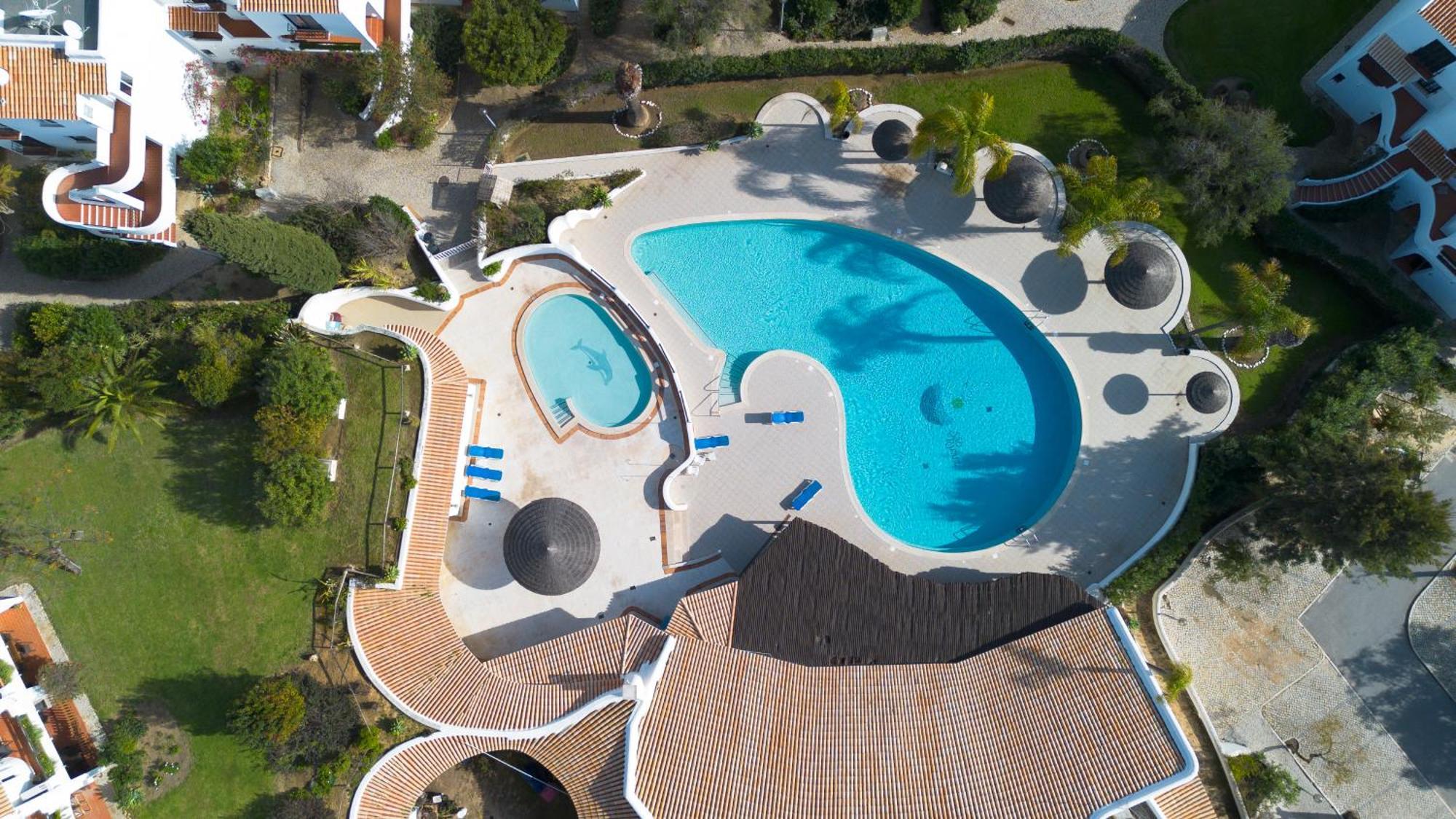 Coastal Retreat With Pool And Beach Access By Drago Rentals Albufeira Dış mekan fotoğraf